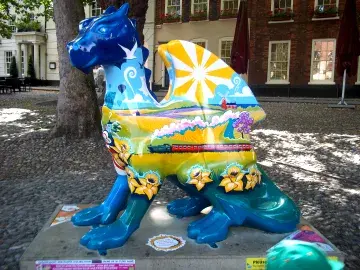 Go Go Dragon in Norwich (Stephanie Wright)