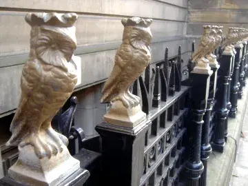 Owls on railings in Leeds (flickr/drgillybean)