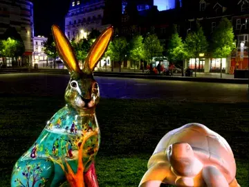 Hare and tortoise sculptures in Luton Town Centre