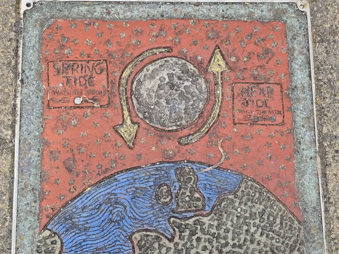 Earth tile